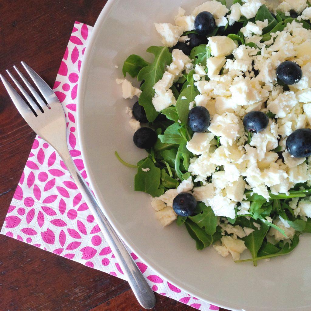 Insalata di feta e mirtilli